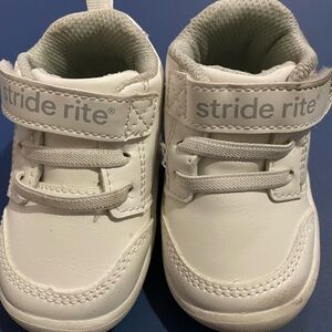 Stride Rite White Baby Walker Shoes size 3